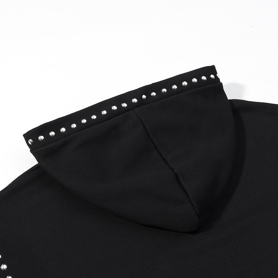 Sweat-shirt à capuche pour femmes avec des clous décoratifs et une coupe décontractée Chic & Stil