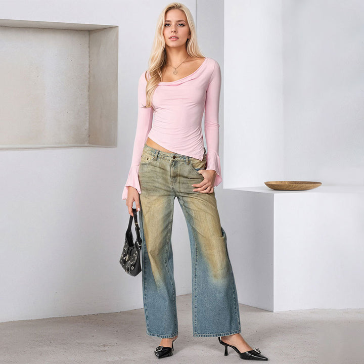 Top pour femmes à manches longues avec des détails en volants et un décolleté en V profond Chic & Stil