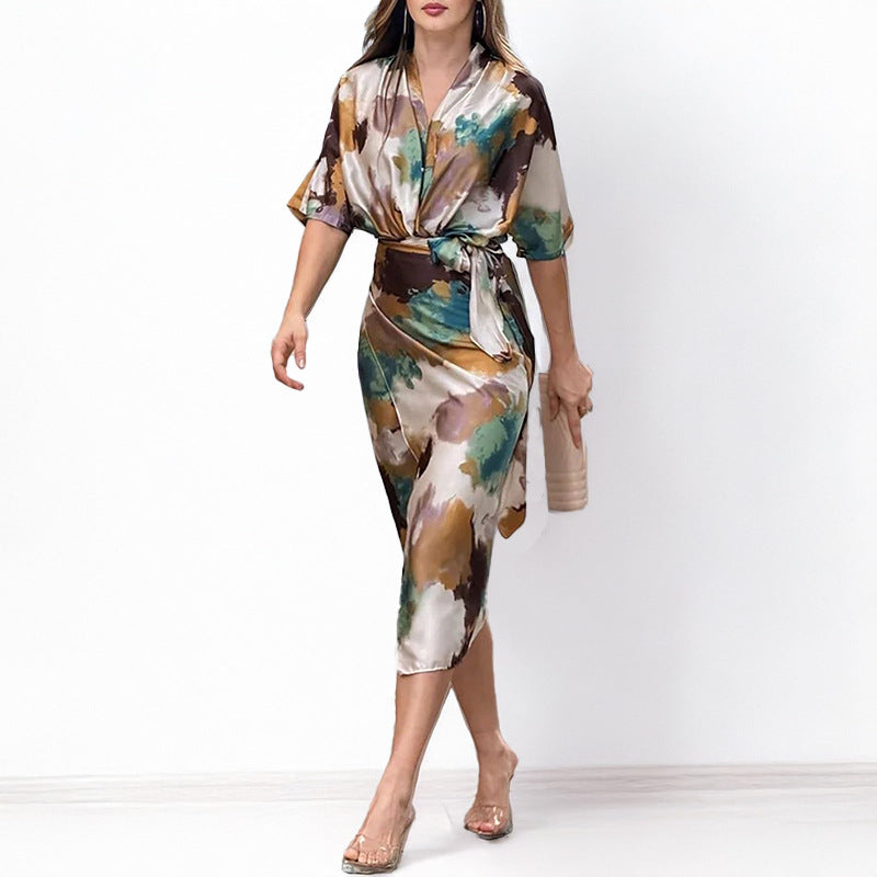 Robe portefeuille pour femmes avec élégante manche kimono et ceinture à la taille Chic & Stil