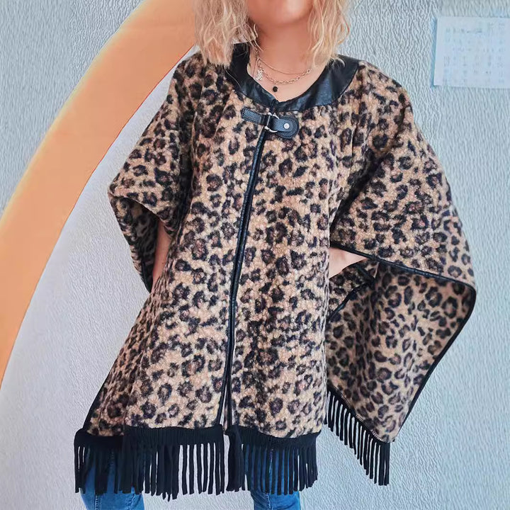 Dame poncho à la mode avec franges et imprimé animal Chic & Stil