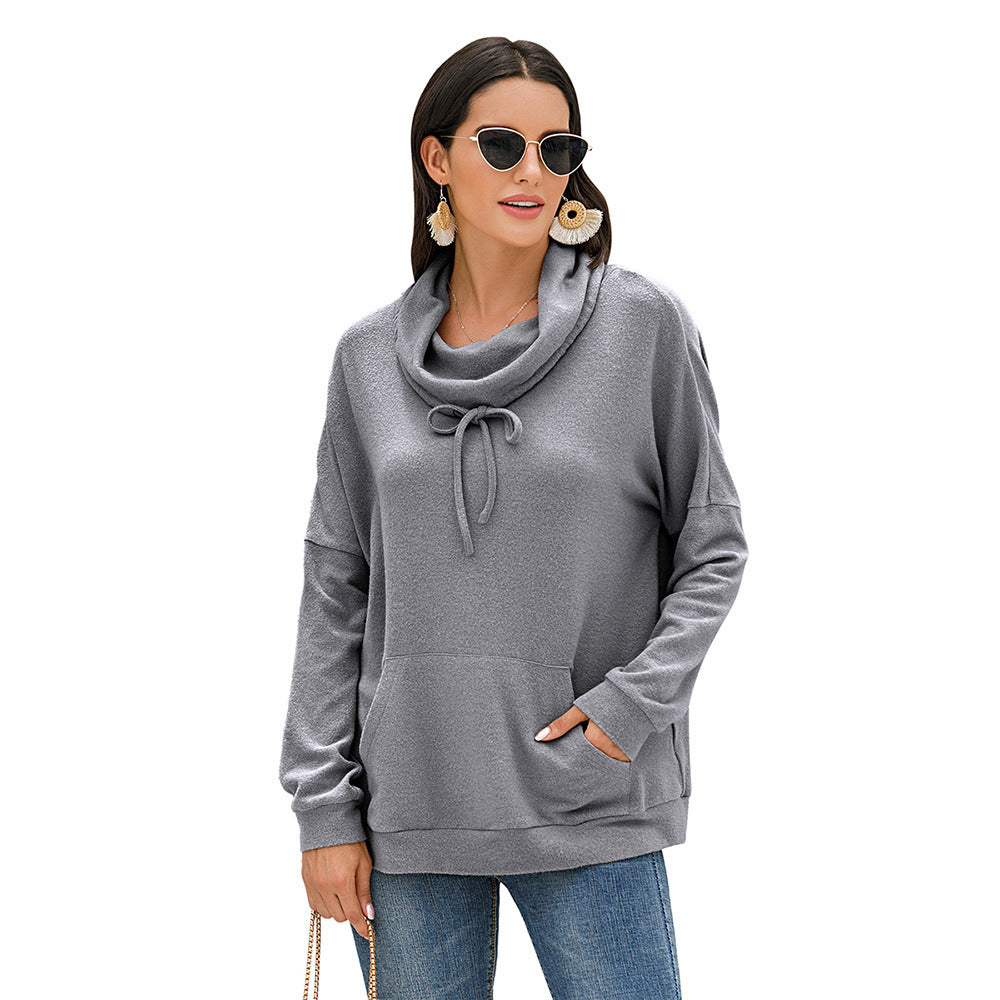 Women’s hooded sweatshirt with asymmetrical cut and practical pockets Lune London