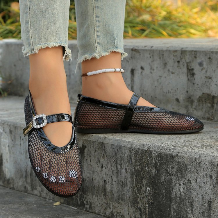Elegant ballerinas for ladies with breathable mesh design and fashionable strap Lune London