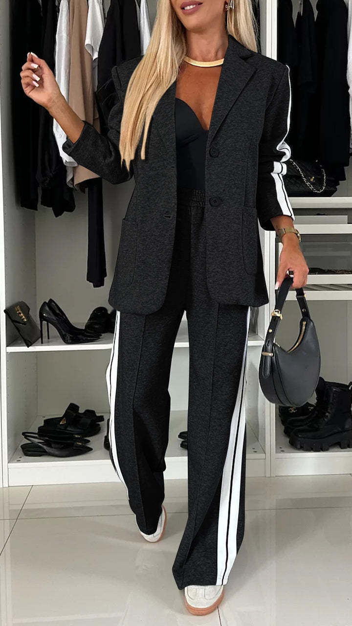 Ladies Elegant and comfortable blazer-pantsuit Lune London