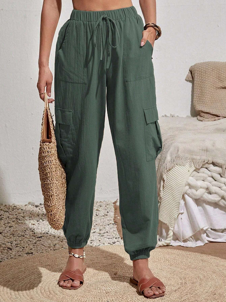 Casual cargo pants for women with elastic waist and practical pockets Lune London