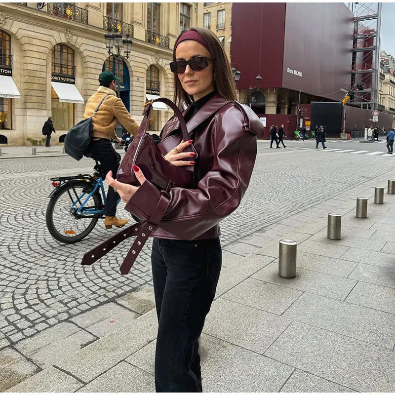 Trendy faux leather jacket for women with an oversized fit and structured shoulders Lune London