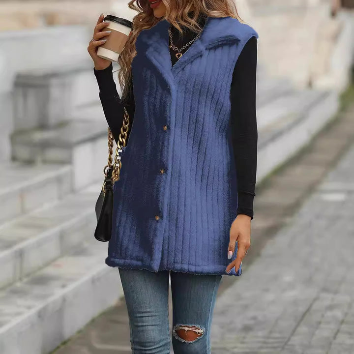 Knitted vest for women with a velvety surface and modern button details Lune London