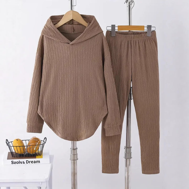 Lune London textured design casual sweatshirt and pants set for women