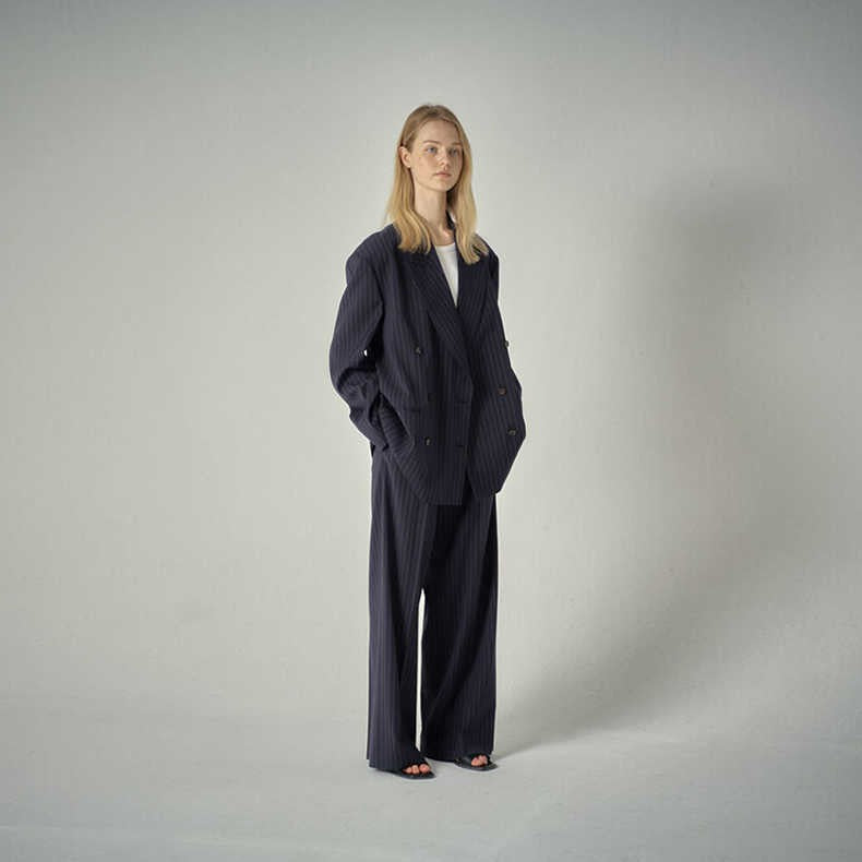 Blazer de costume rayé élégant pour femmes Chic & Stil