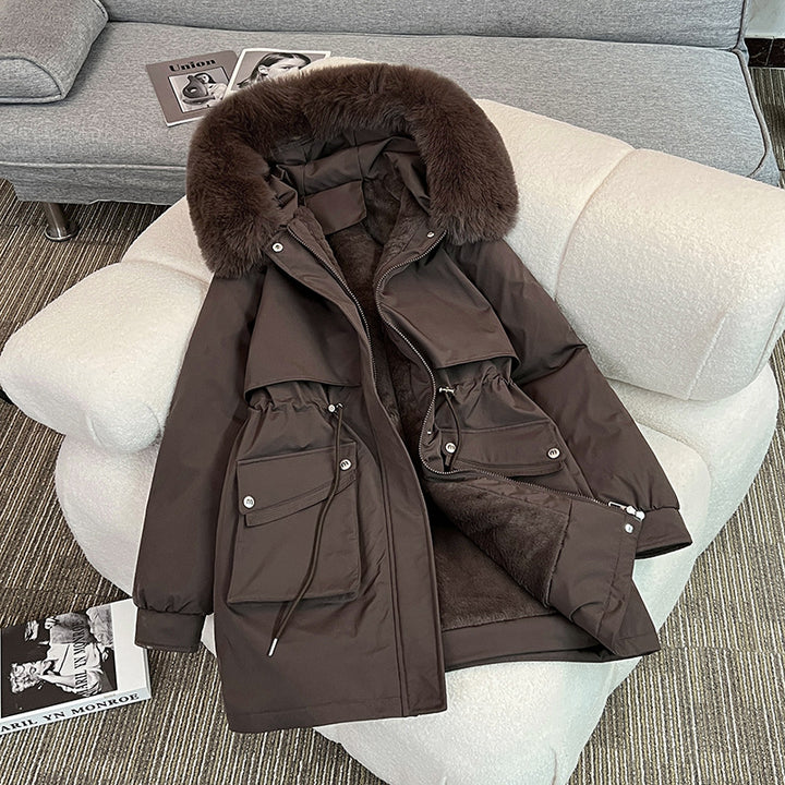 Ladies trendy winter parka with cozy lining and practical pockets Lune London