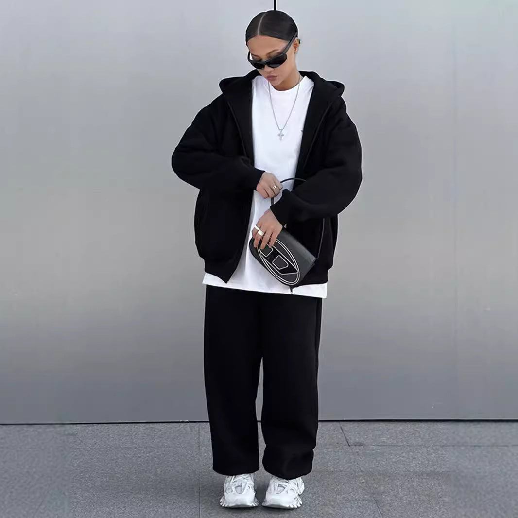 Ladies casual and comfortable hoodie with loose jogger pants Lune London