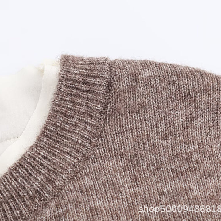 Knitted jacket with buttons and round collar for women Lune London