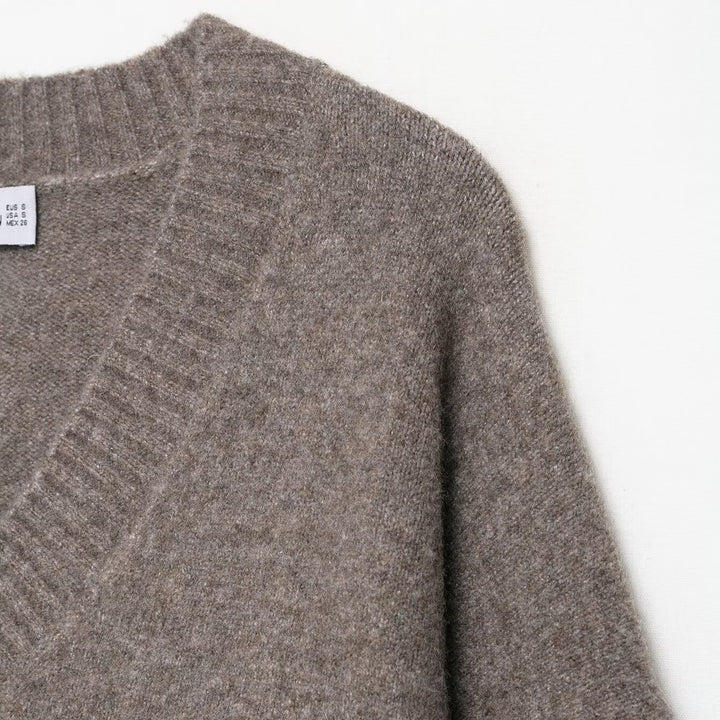 Ladies Cozy V Neck Sweater in high quality merino wool Lune London