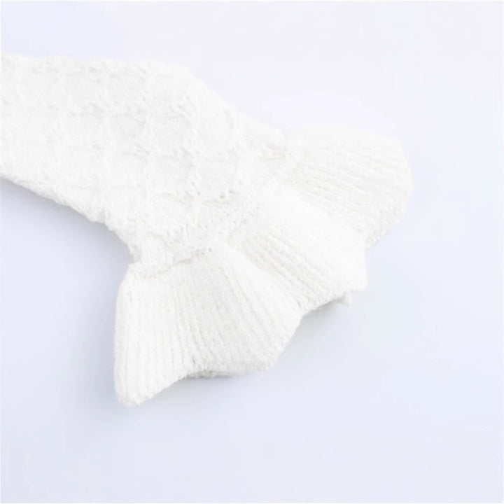 Knitted jacket for women with ruffle details and buttonhole Lune London