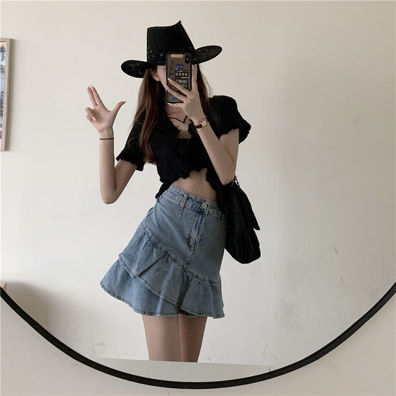 Women’s denim skirt with voluminous ruffle hem and buttonable waistband