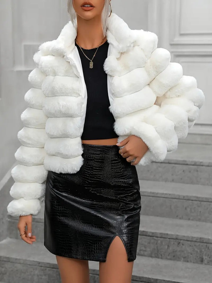 Trendy plush jacket for women with voluminous puff sleeves Lune London