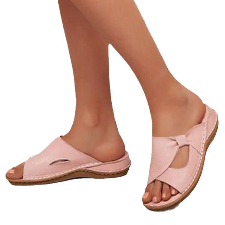 Comfortable slippers for ladies with anatomical sole and elastic straps Lune London