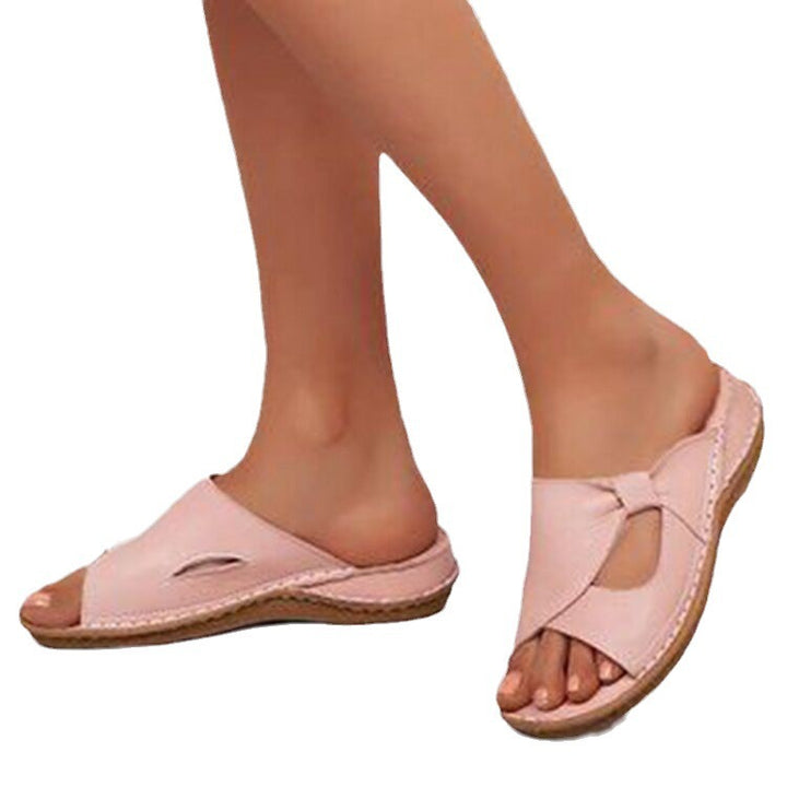 Comfortable slippers for ladies with anatomical sole and elastic straps Lune London