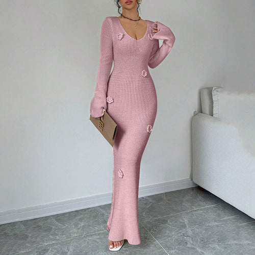 Maxi dress for women with elegant ribbed knit and trendy floral appliqués Lune London