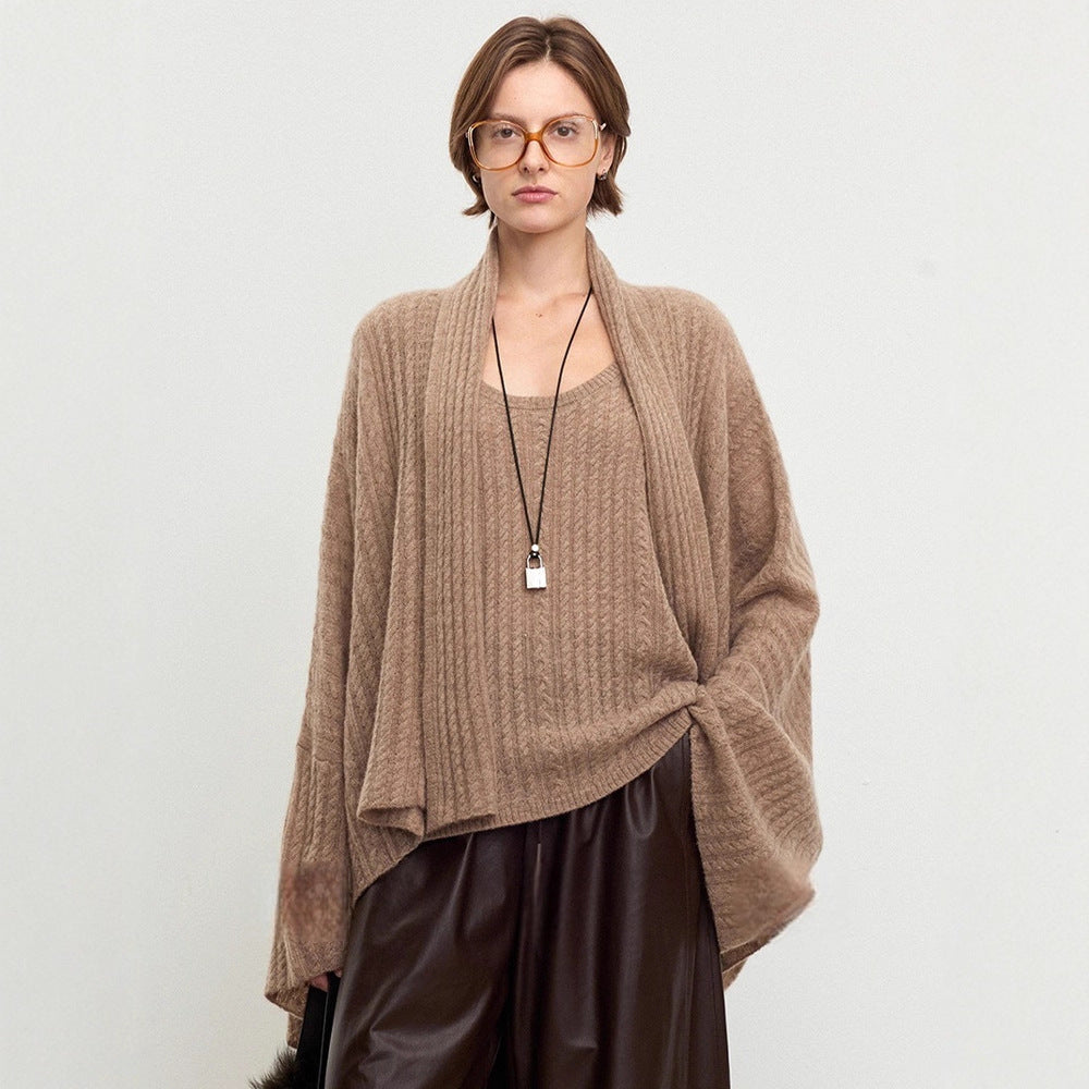 Poncho aéré en tricot pour femmes en laine fine Chic & Stil