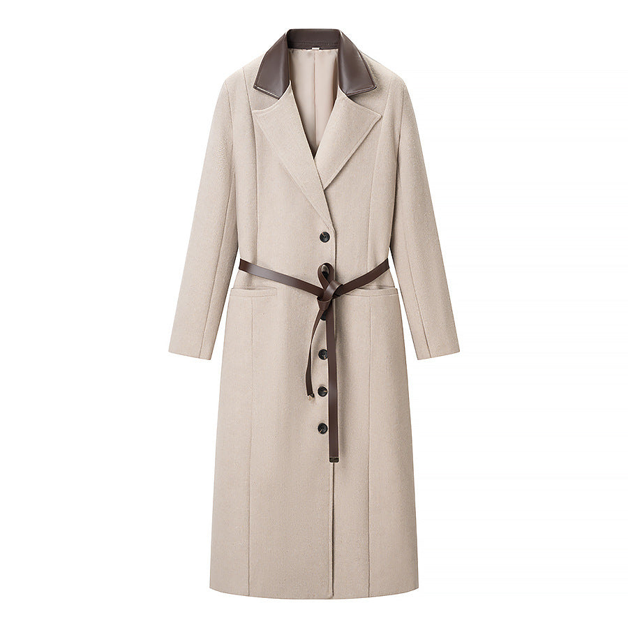 Manteau trench élégant pour femmes avec ceinture et col raffiné Chic & Stil