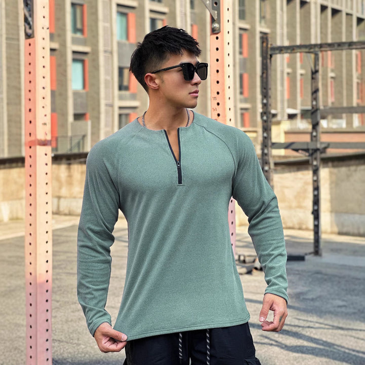 Functional T-shirt for men with innovative zipper and breathable structure Lune London