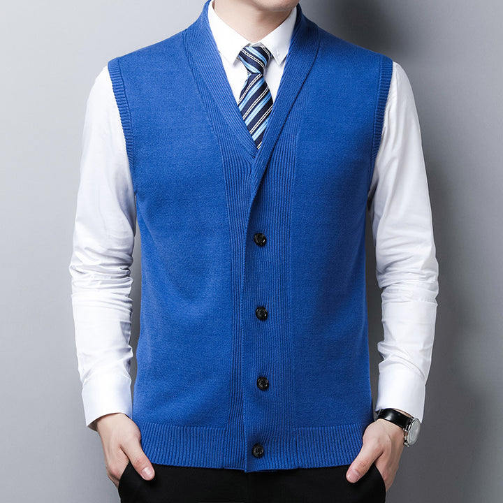 Elegant knitted vests for men with a V-neck and practical buttons Lune London