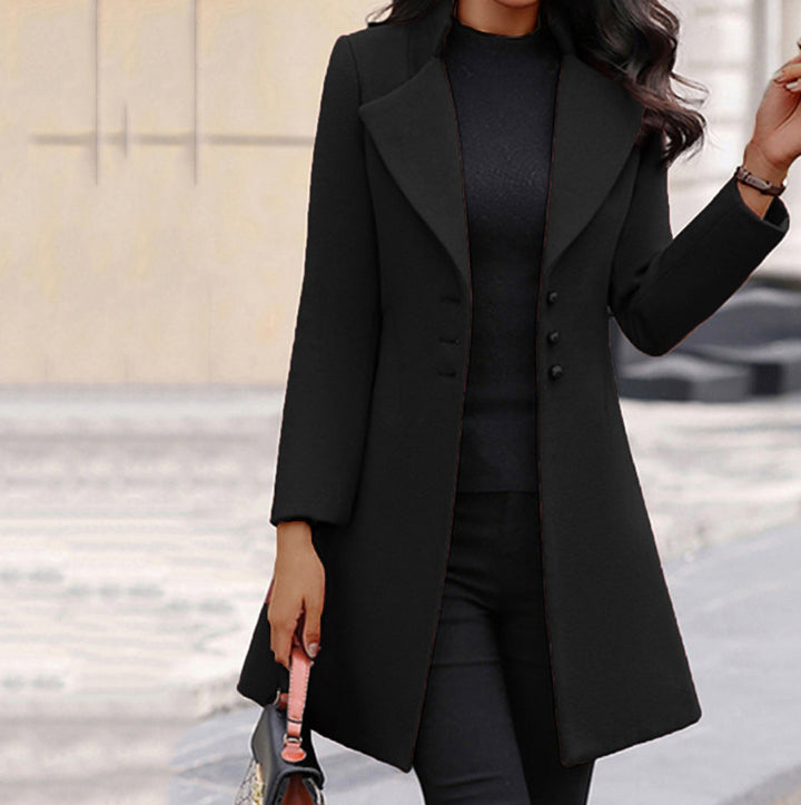 Ladies elegant and chic blazer coat with wide lapels Lune London