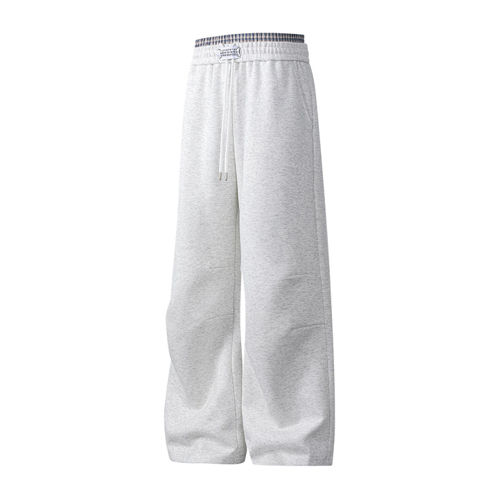 Relaxed fit leisure pants for men in breathable cotton blend with elastic waistband and side pockets Lune London