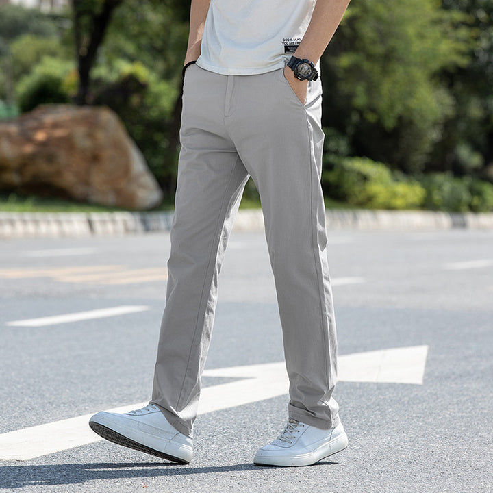 Light leisure pants for men with a practical cut and comfortable fit Lune London