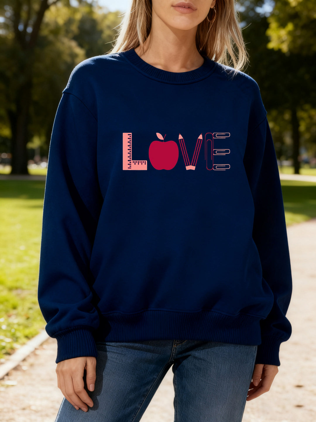 Sweat-shirt pour femmes avec motif créatif d'amour Chic & Stil