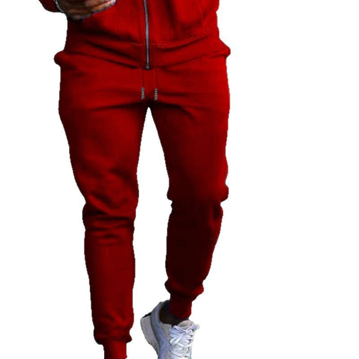 Comfortable jogging pants for men with elastic waist and practical pockets Lune London