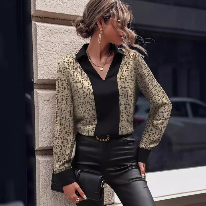Blouse for women with a modern pattern mix and an elegant V-neck Lune London