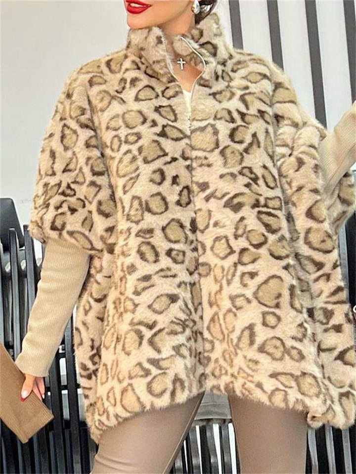 Ladies fleece plush poncho with leopard pattern Lune London