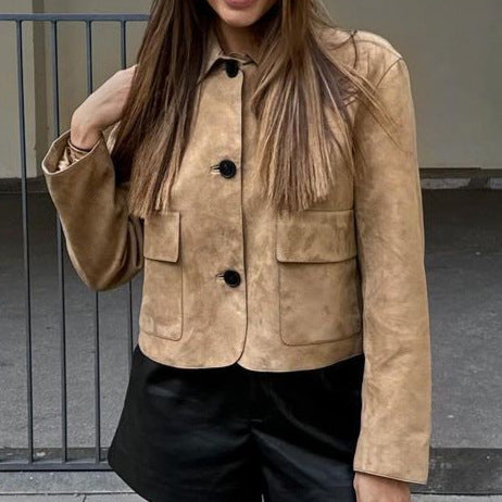 Trendy suede jacket for women with practical pockets Lune London