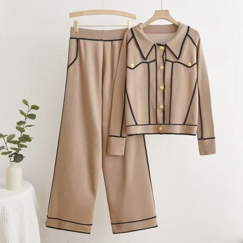 Elegant leisure set for women with contrasting button design Lune London