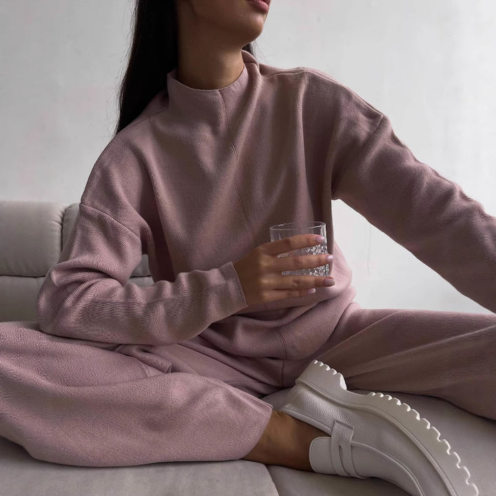 Women’s casual sweatshirt set with high collar and elegant cut Lune London