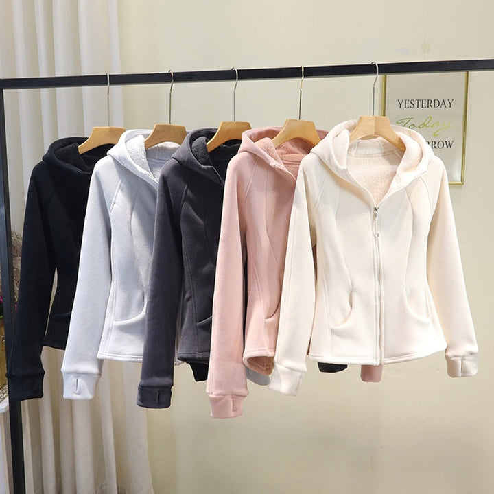 Veste en polaire confortable pour femmes avec fermeture éclair complète et capuche Chic & Stil