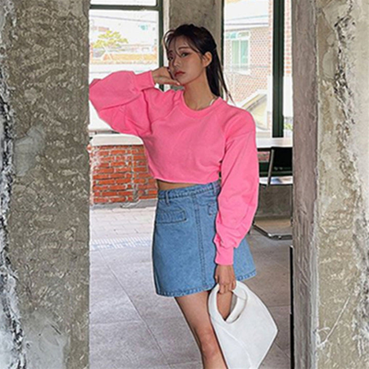 Sweat-shirt court pour femmes avec des manches volumineuses Chic & Stil 1772505824