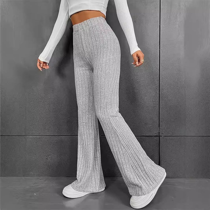 Pantalons larges en tricot côtelé pour femmes au flair élégant Lune London