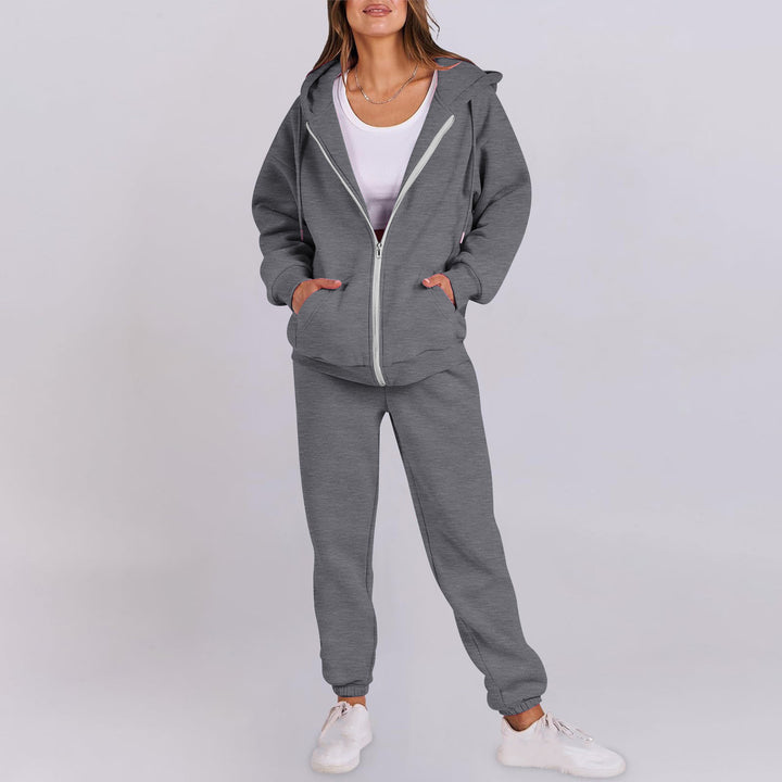 Casual women's sports set with hood and zipper Lune London