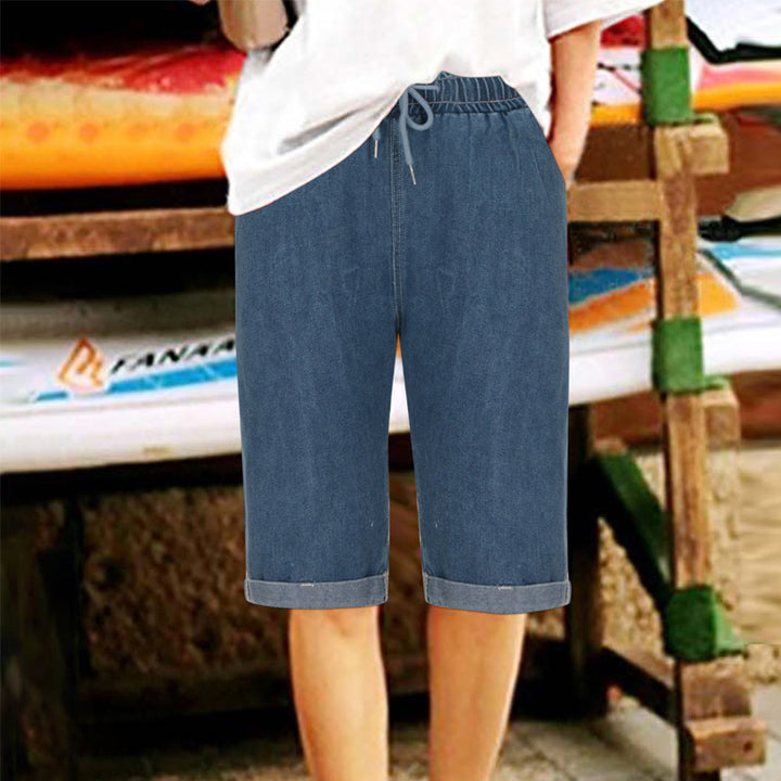 Ladies denim shorts with elastic waistband and casual cut Lune London