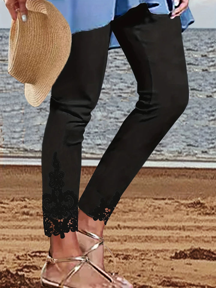 Leggings for women with lace hem and elastic waist Lune London