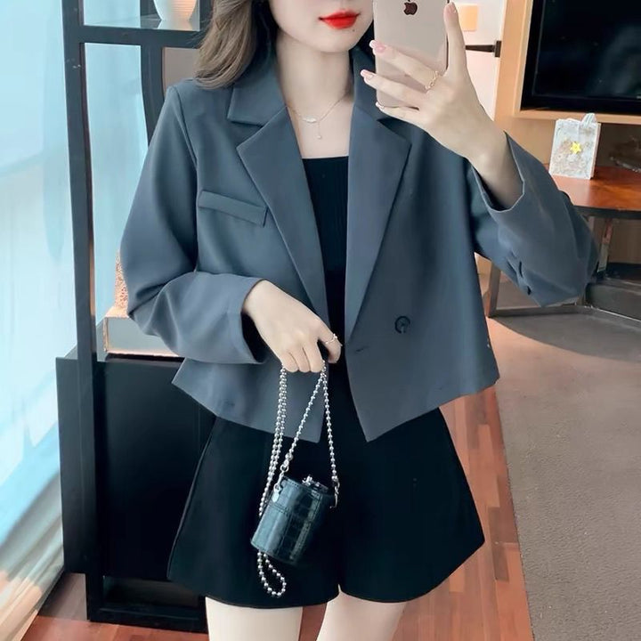 Veste courte élégante pour femmes avec patte de boutonnage double Chic & Stil