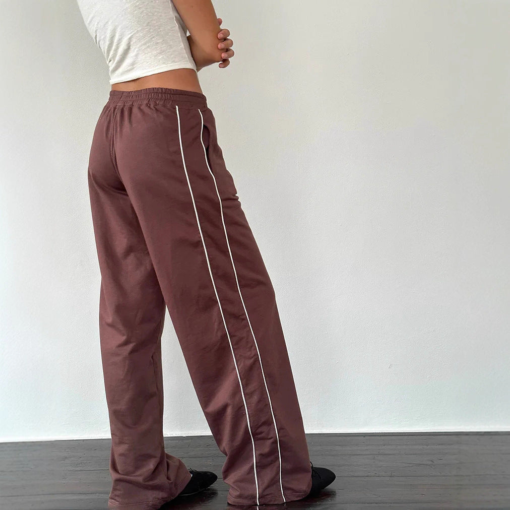 Wide leisure pants for women with side stripes and an elastic waist Lune London