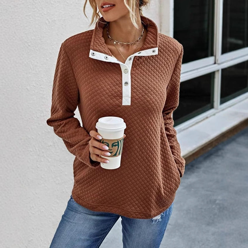 Lune London | Women's quilted pullover with contrasting collar and button detail