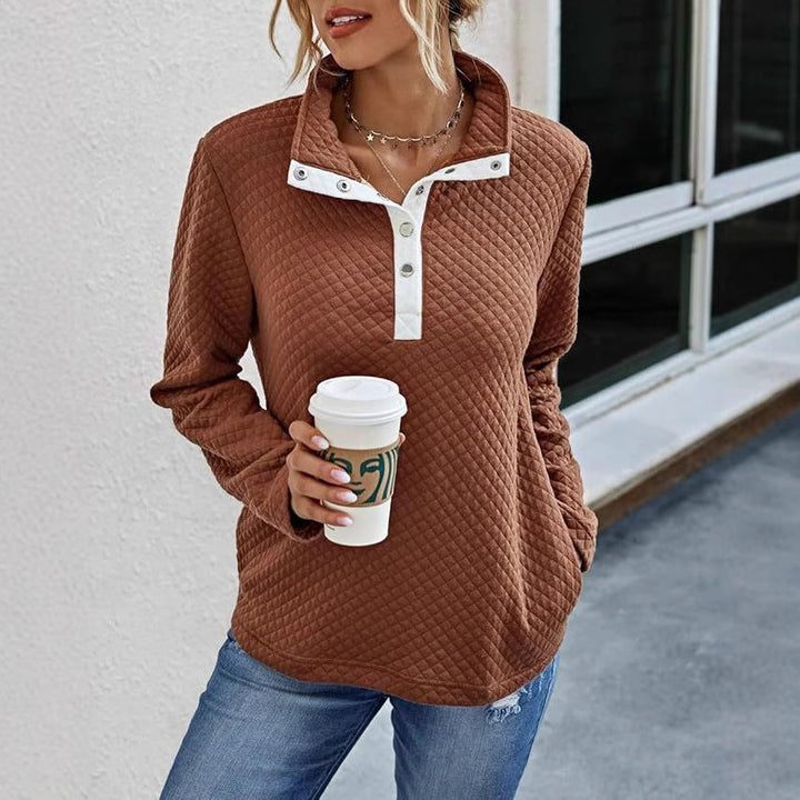 Lune London | Women's quilted pullover with contrasting collar and button detail