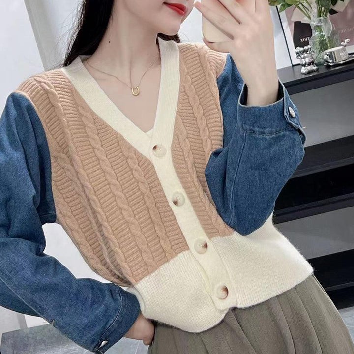 Cardigan tricoté élégant pour femmes avec des manches en denim Chic & Stil