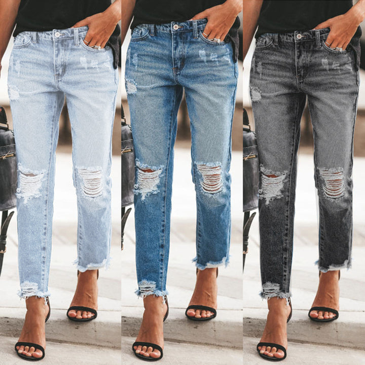 Women's Destroyed Mom Jeans with Fringes and Casual Fit Lune London