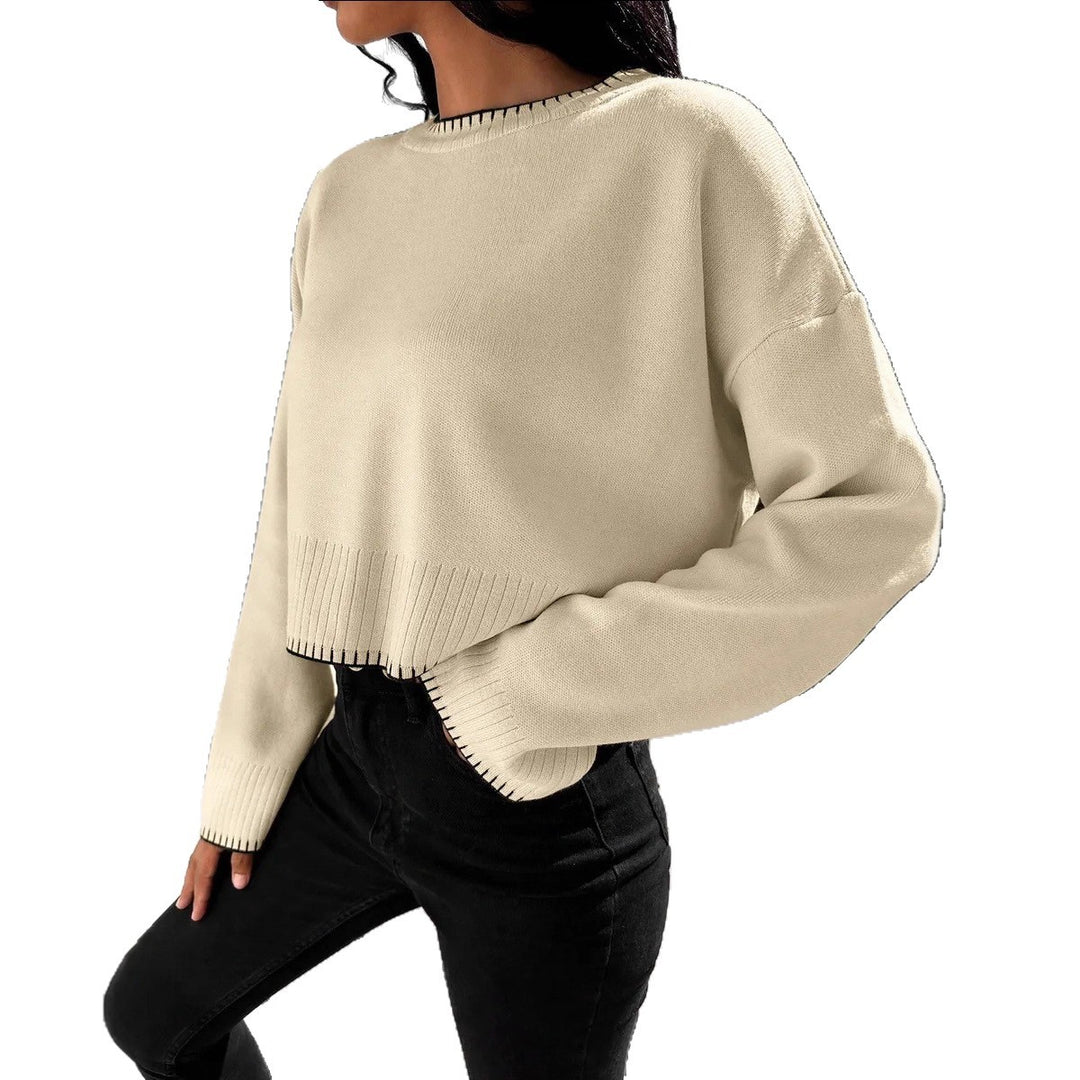 Casual knit sweater for women with contrasting seams and a short cut Lune London