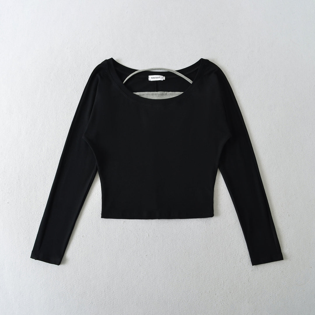 Casual long sleeve t-shirt for ladies with an elegant boat neck and a trendy back detail Lune London